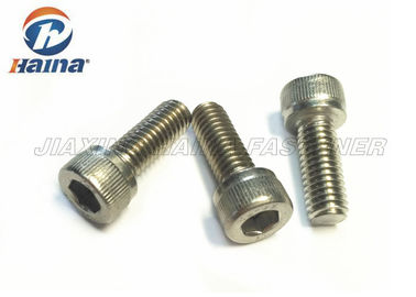 A2-70 الفولاذ المقاوم للصدأ DIN 912 براغي آلة اللون الفضي مع رأس غطاء المقبس